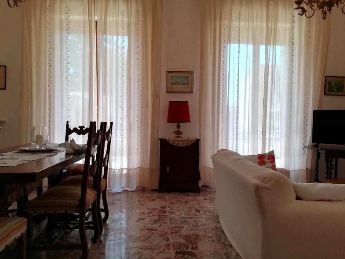 Villa Gina Asís Exterior foto